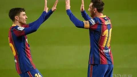 意甲第11轮：羅馬1-2敗於AC米蘭，伊布低射遭紅牌驚驚馬離場